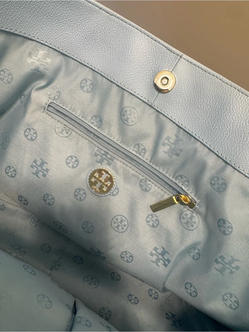Tory Burch nice burch